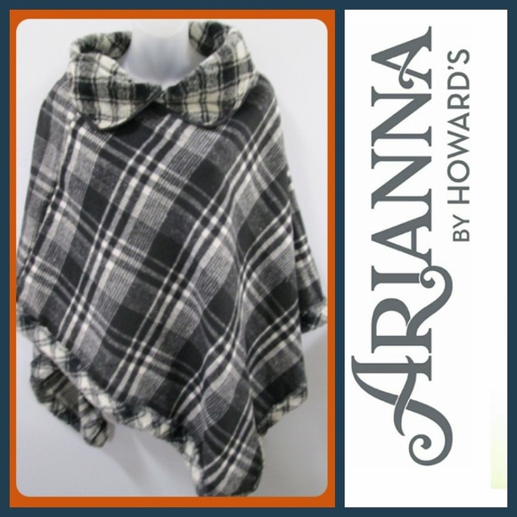 ๐๐cozy and cute Arianna By Howard's poncho. ๐๐ - Picture 1 of 6